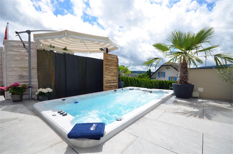 Schwimm-Spa im Fr&uuml;hling in Betrieb nehmen