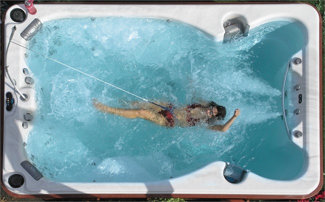 Schwimmen im Schwimmspa