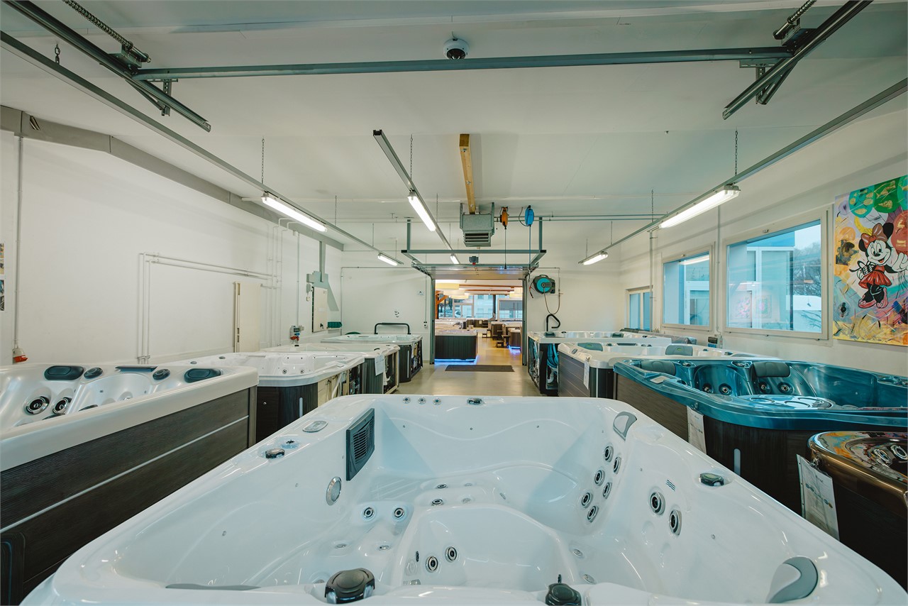 Bevor Ihr Whirlpool oder Schwimm-Spa ausgeliefert wird, l&auml;uft er durch unsere Endkontrolle. Damit bei Ihnen alles sofort passt.